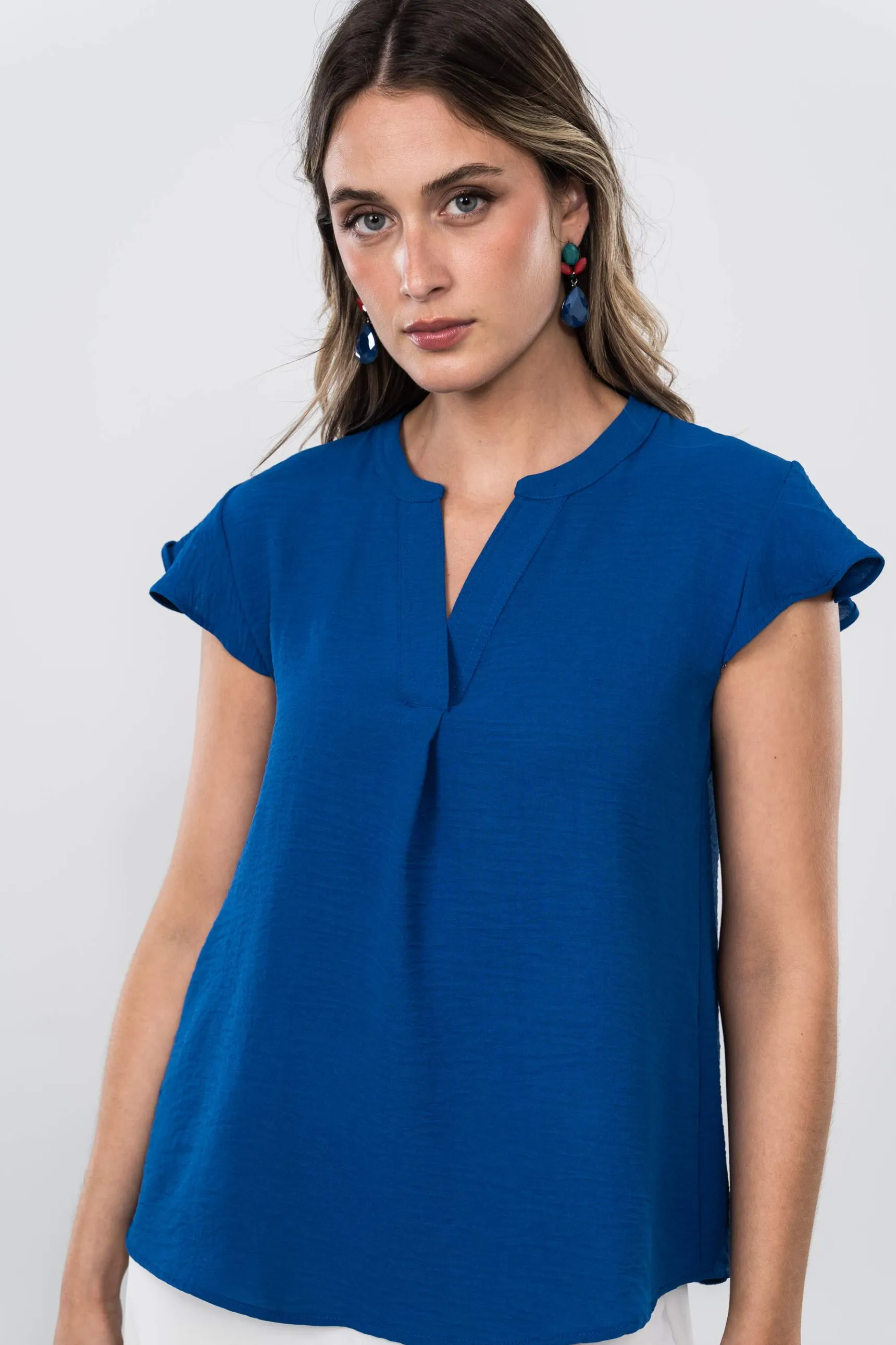 blusa_cuello_uve_tinta_6.webp Precchio Blusas Y Camisas<BLUSA CUELLO UVE TINTA