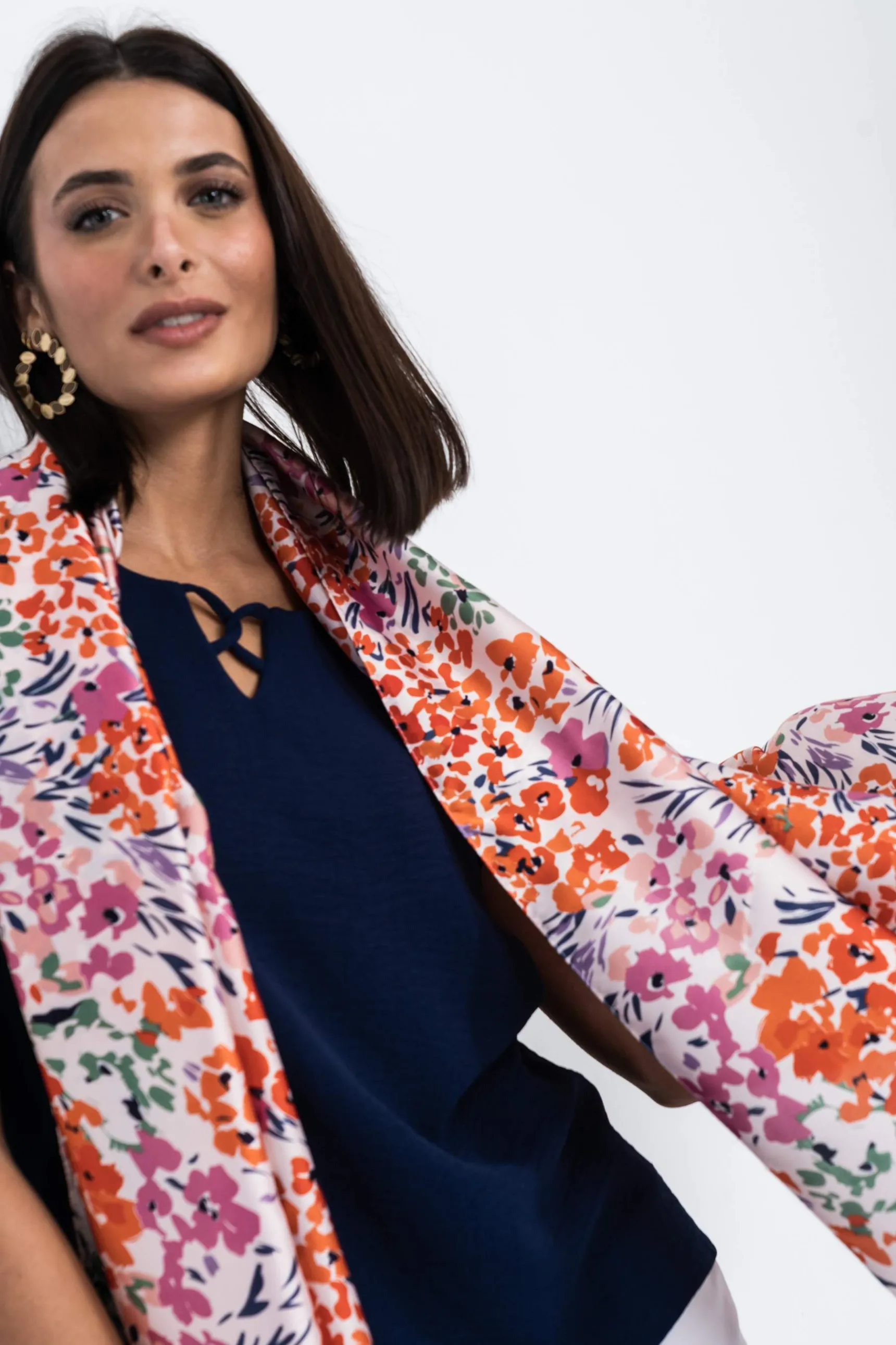blusa_detalle_cruzado_mar_2.webp Precchio Blusas Y Camisas<BLUSA DETALLE CRUZADO MARINO
