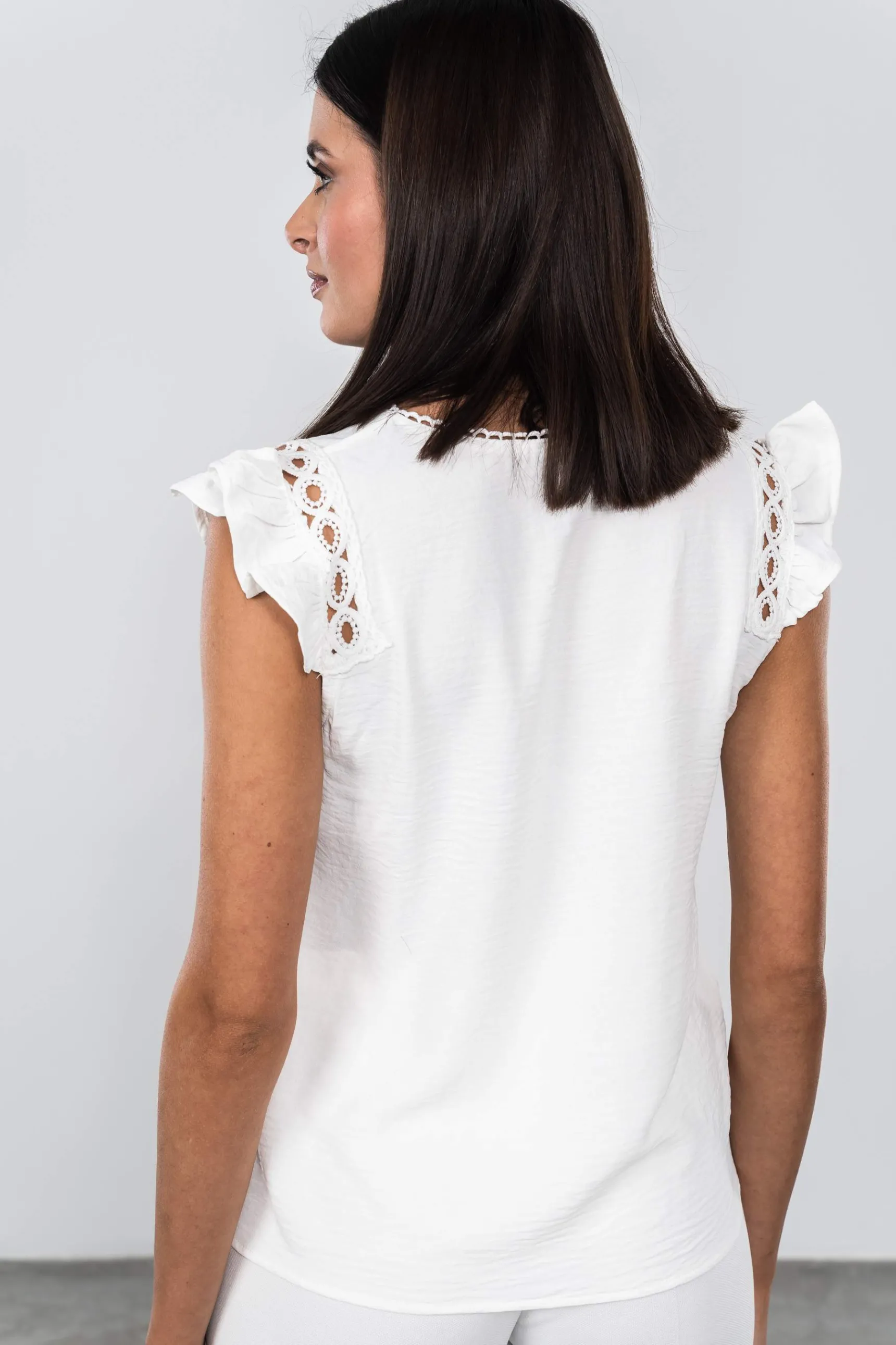 blusa_encaje_hombro_3.webp Precchio Blusas Y Camisas<BLUSA ENCAJE HOMBRO