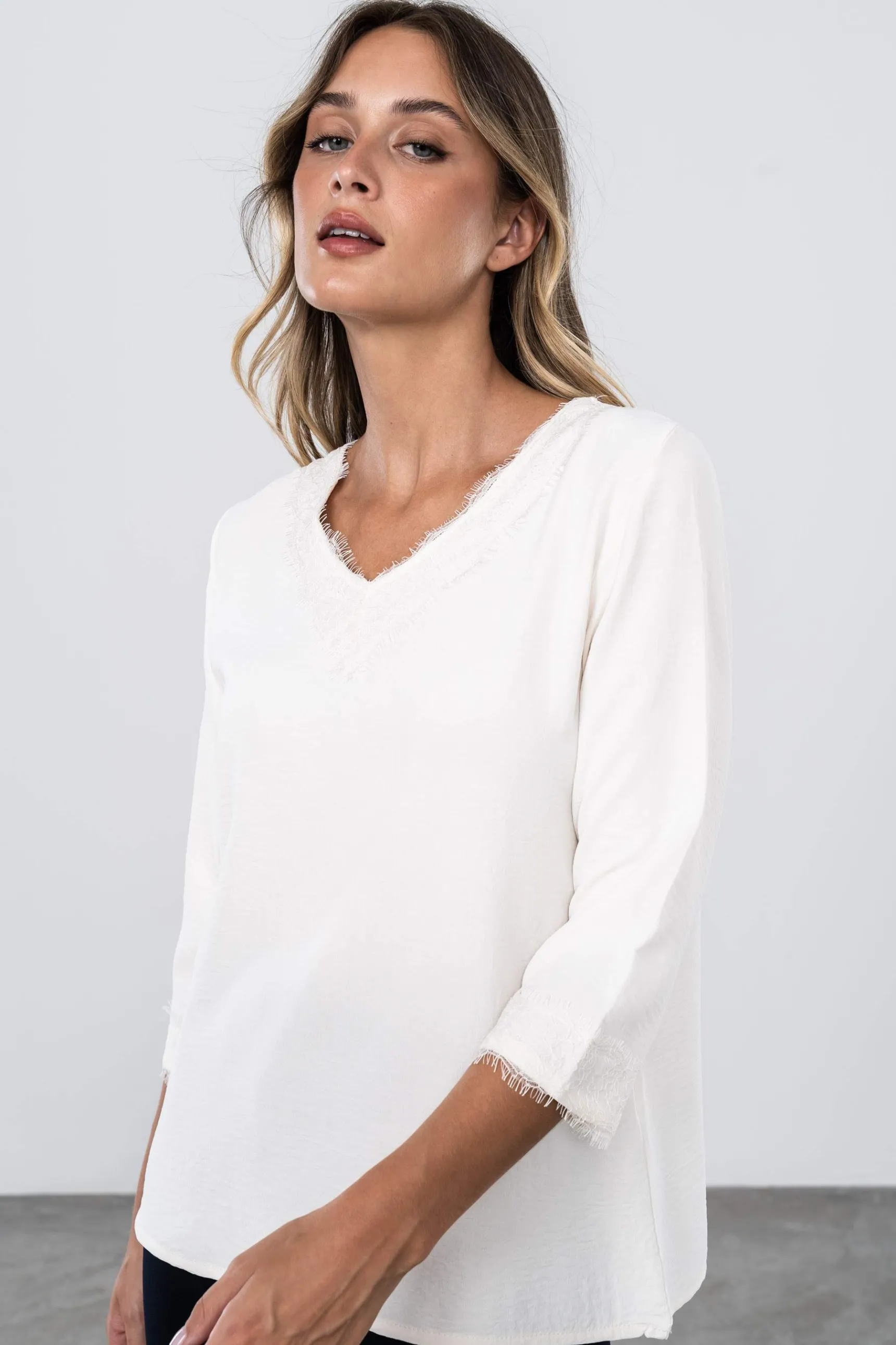 Precchio Blusas Y Camisas<BLUSA ENCAJE MANGA FRANCESA CRUDO