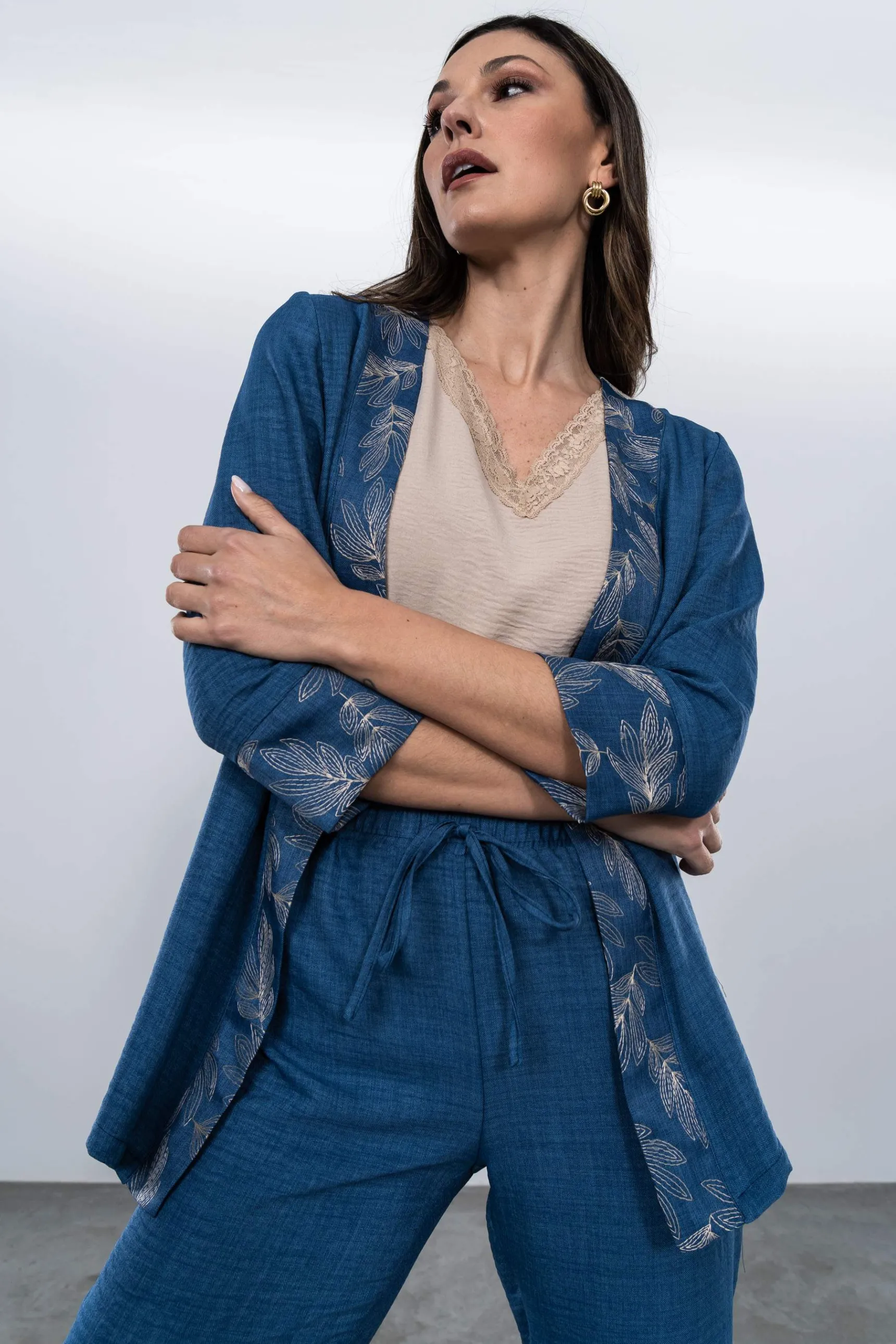 blusa_encaje_manga_sisa_a_4.webp Precchio Blusas Y Camisas<BLUSA ENCAJE MANGA SISA ARENA