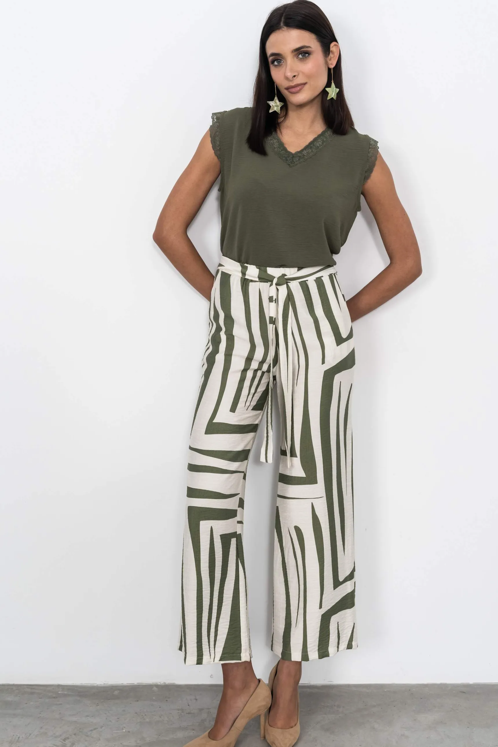 blusa_encaje_manga_sisa_k_3.webp Precchio Blusas Y Camisas<BLUSA ENCAJE MANGA SISA KAKI