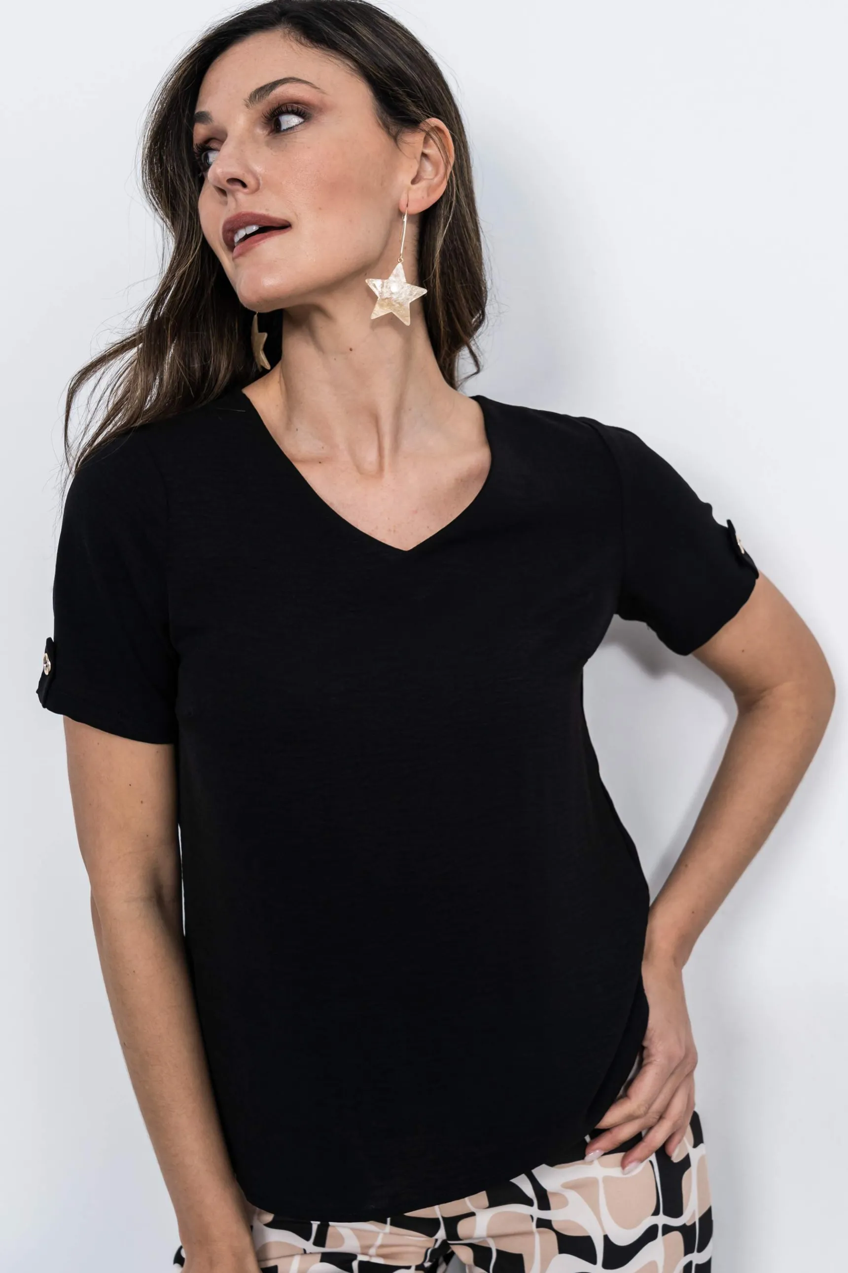 blusa_trabilla_manga_cort_4.webp Precchio Blusas Y Camisas<BLUSA TRABILLA MANGA CORTA NEGRO