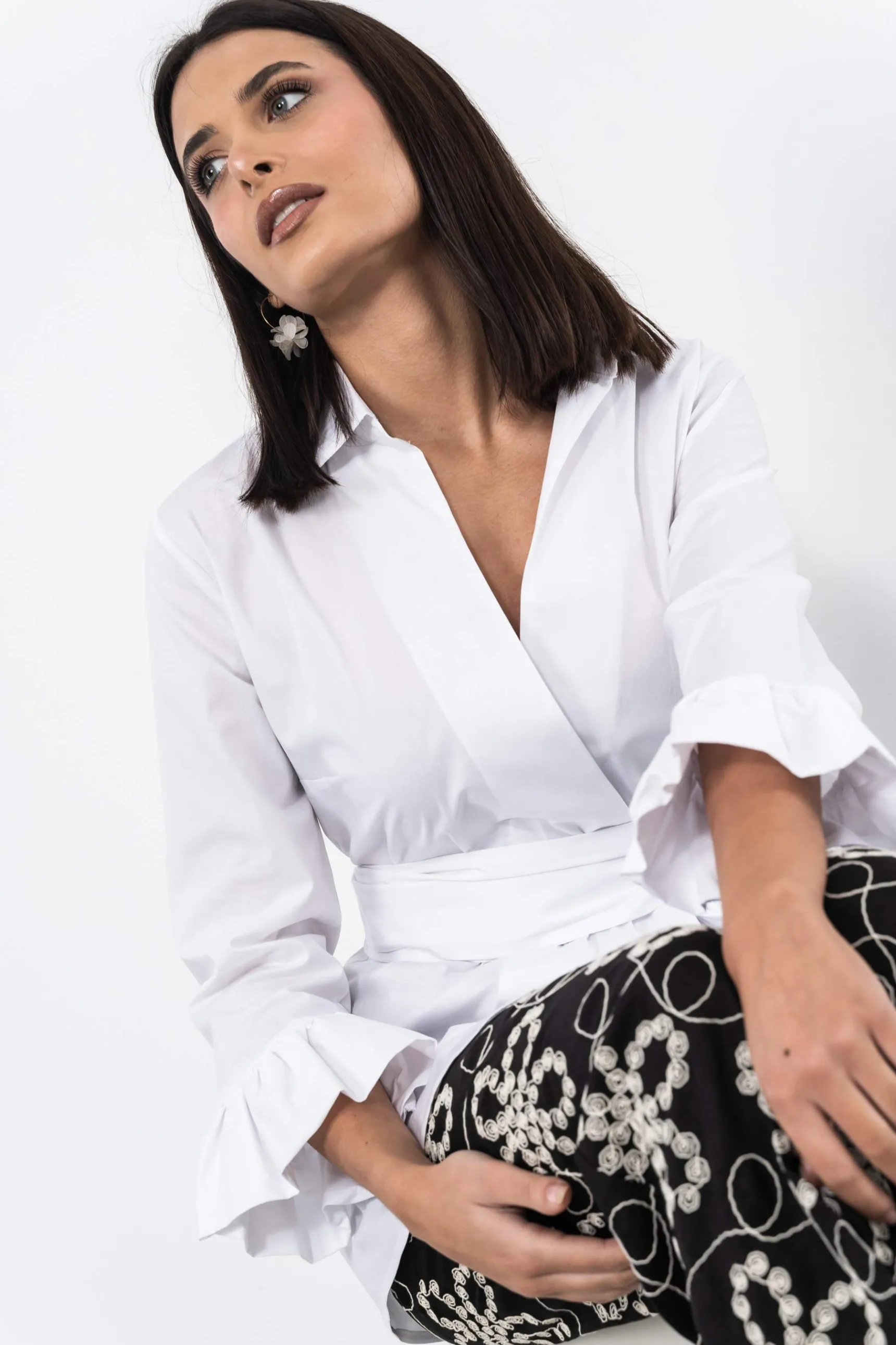 camisa_cruzada_lazada_4.webp Precchio Blusas Y Camisas<CAMISA CRUZADA LAZADA