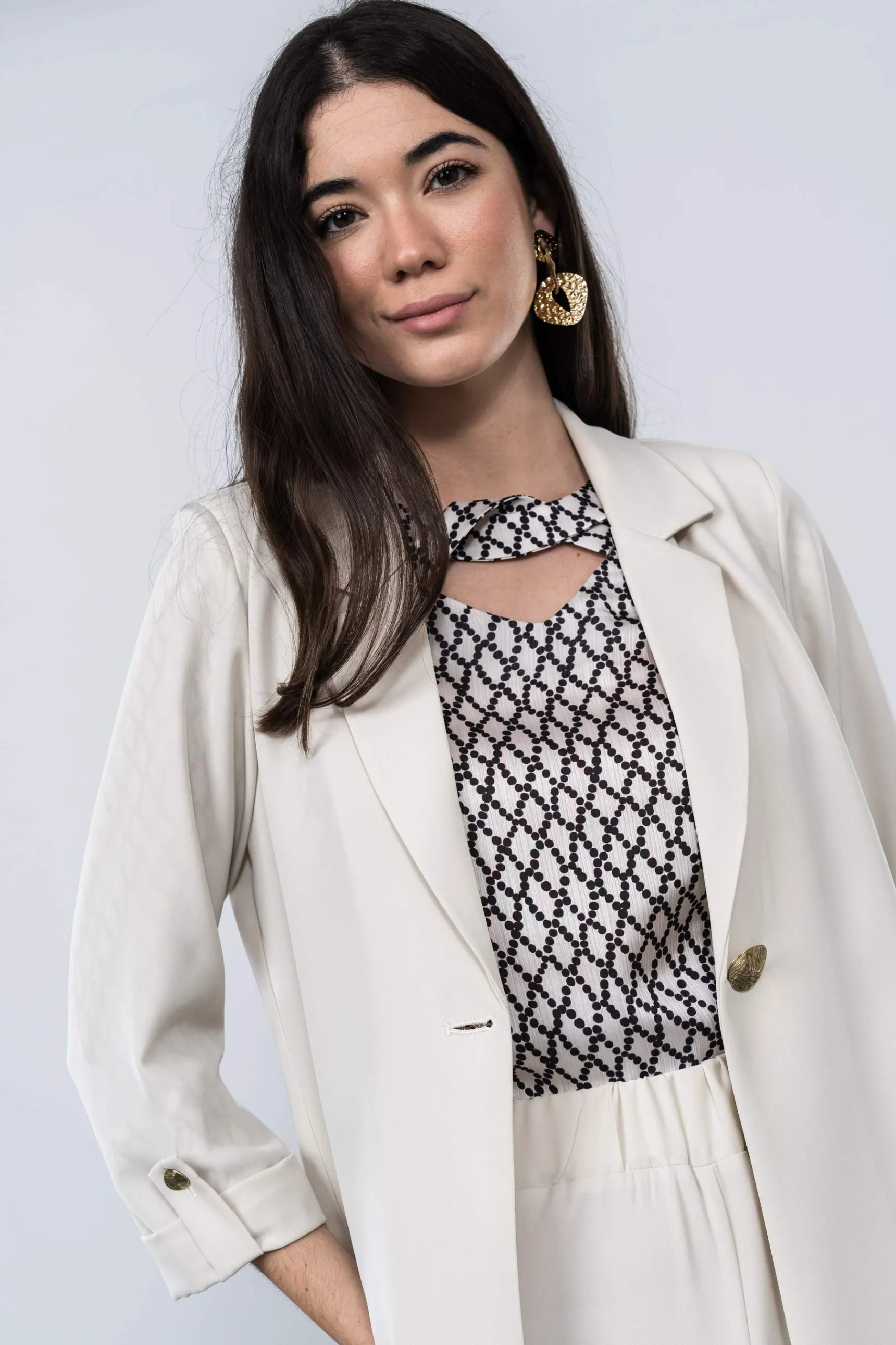 chaqueta_fluida_botn_natu_4.webp Precchio Chaquetas<CHAQUETA FLUIDA BOTÓN NATURAL