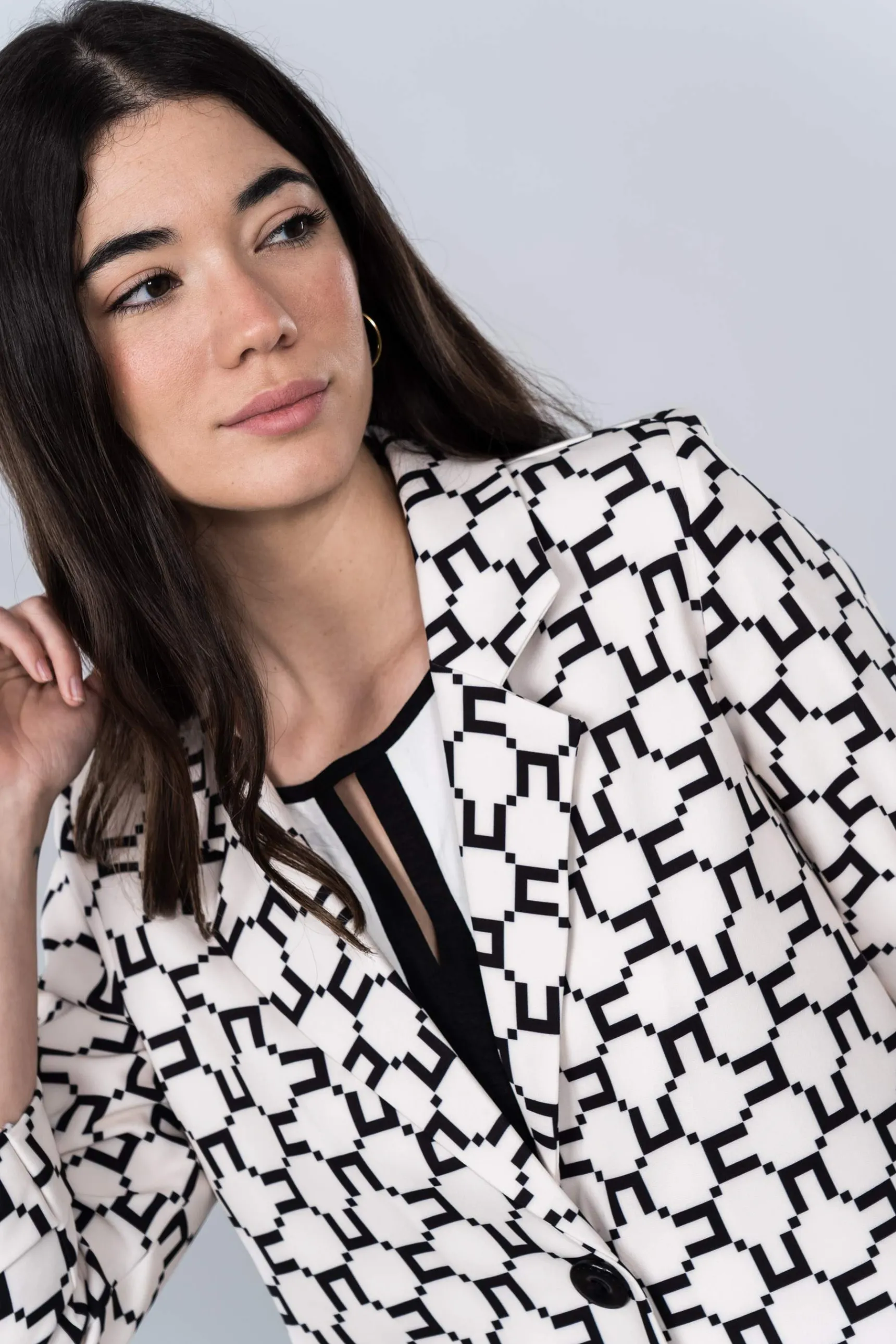 Precchio Chaquetas<CHAQUETA PUÑO BOTÓN GEOMÉTRICO CRUDO