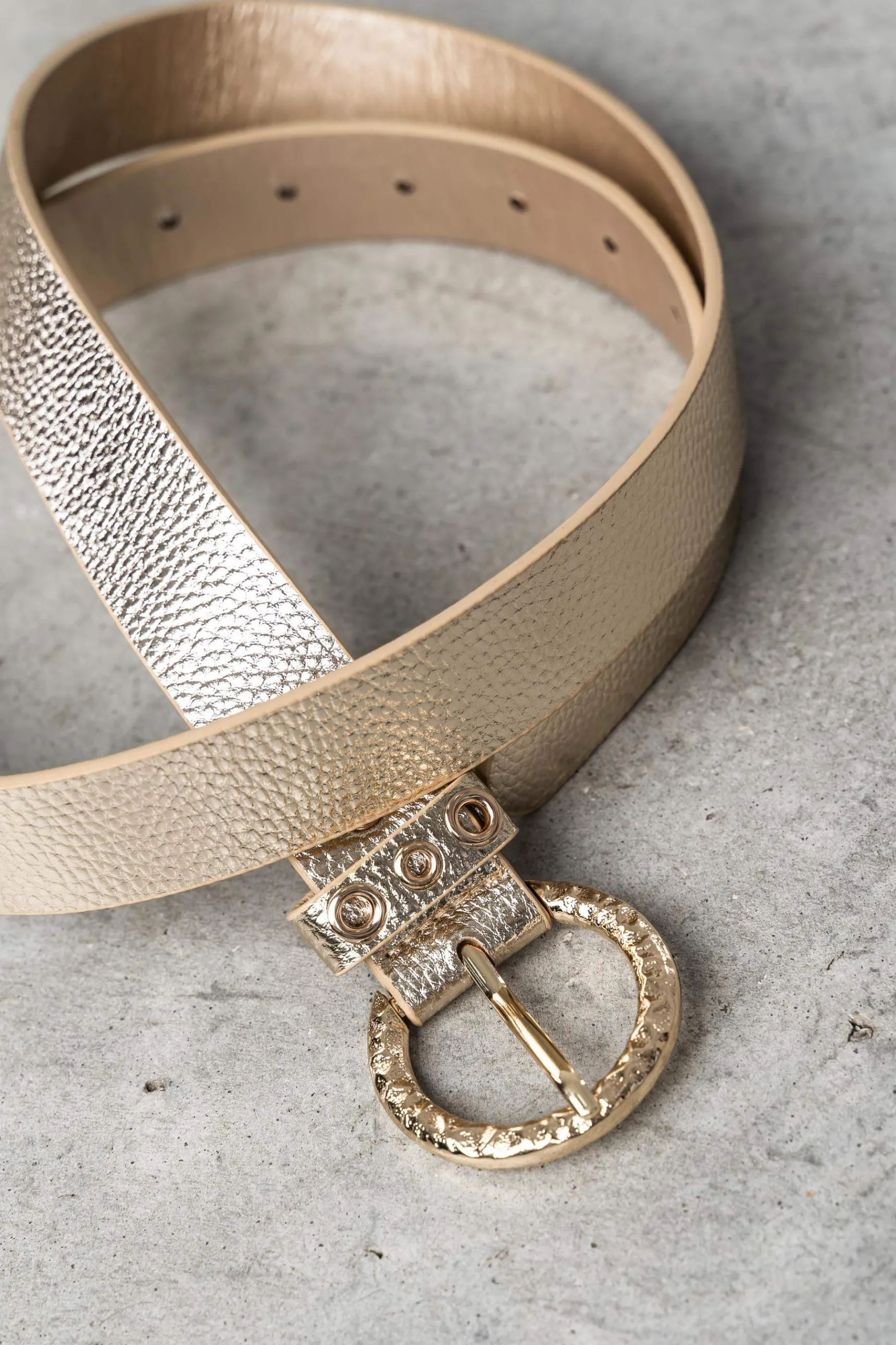 Precchio Cinturones<CINTURÓN HEBILLA TEXTURA DORADO