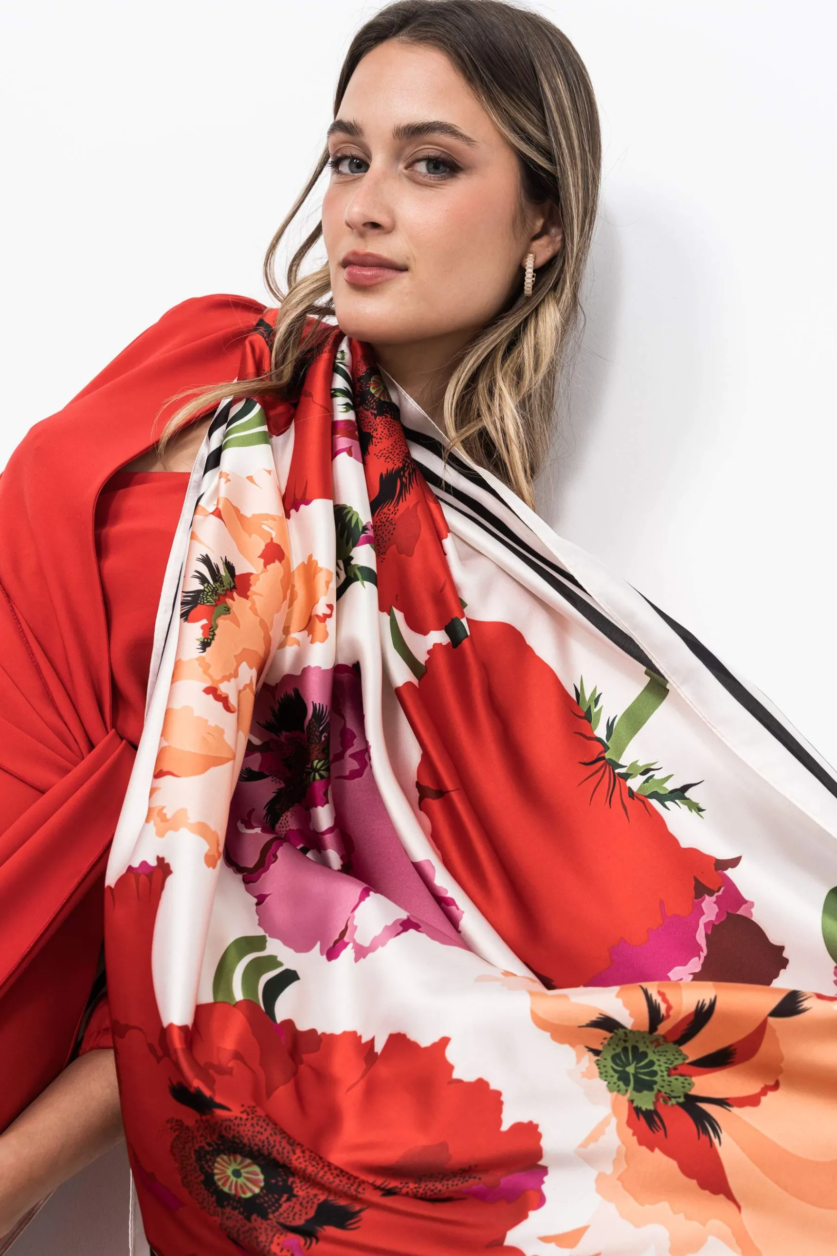 Precchio Foulards Y Estolas<FOULARD EFECTO SEDA RAYAS ROJO