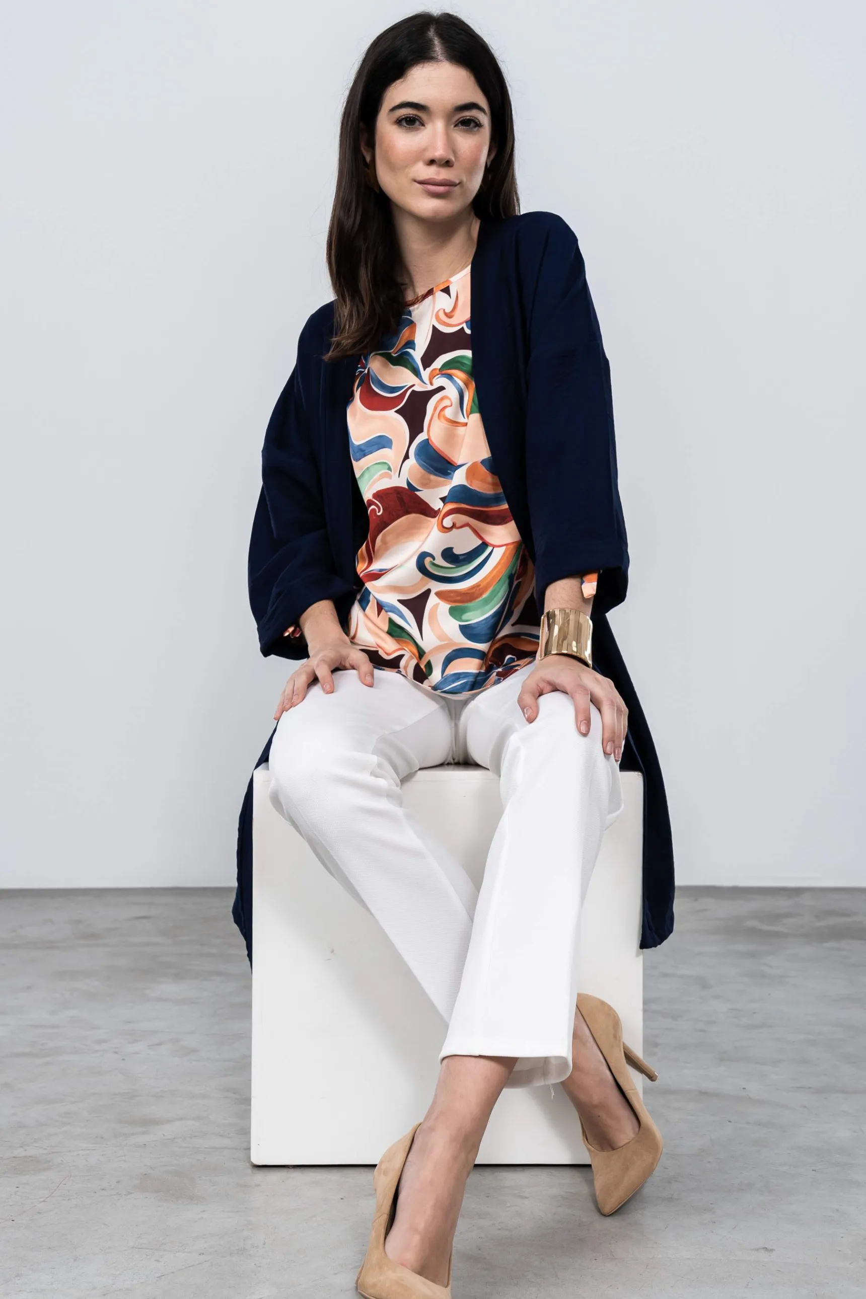 kimono_largo_aberturas_ma_5.webp Precchio Chaquetas<KIMONO LARGO ABERTURAS MARINO
