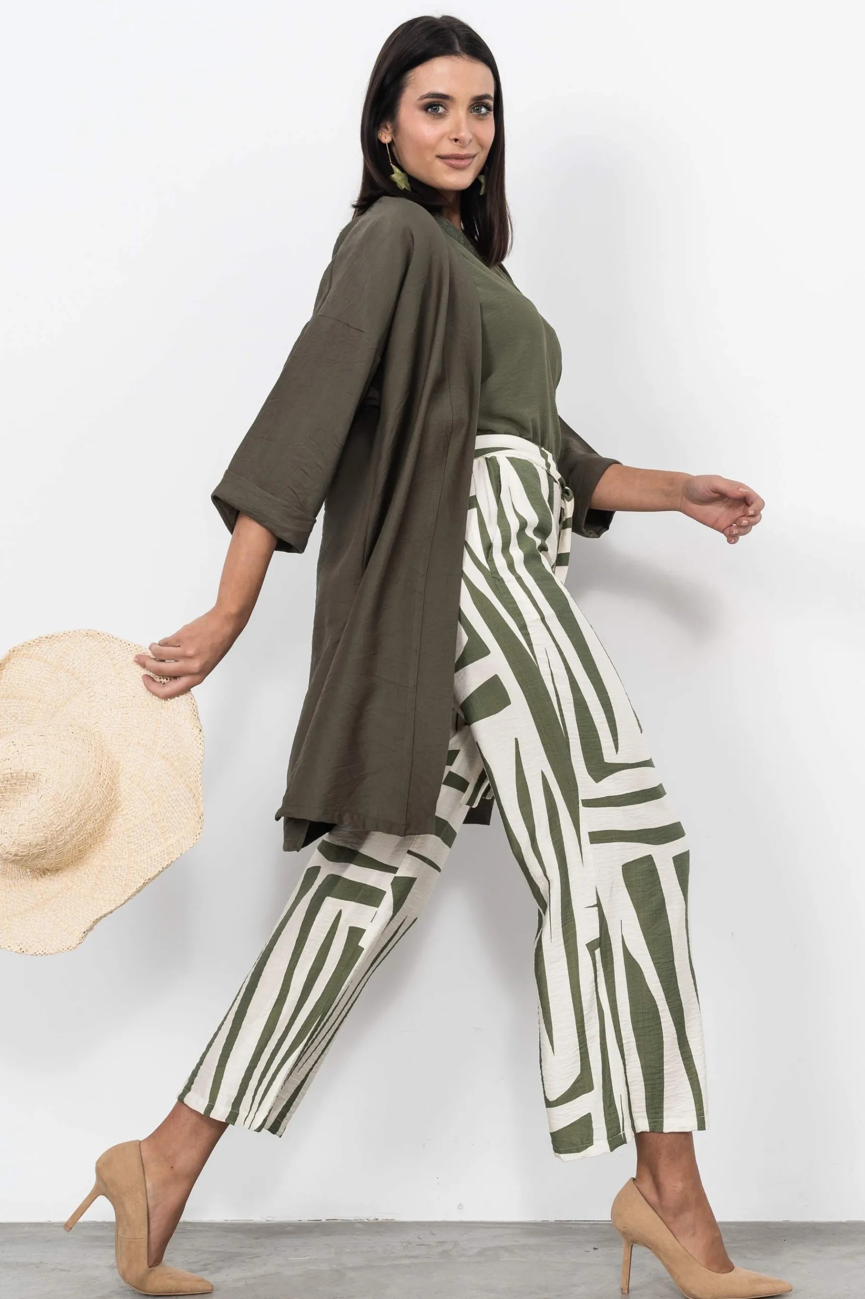 pantaln_estampado_ancho_k_3.webp Precchio Pantalones<PANTALÓN ESTAMPADO ANCHO KAKI