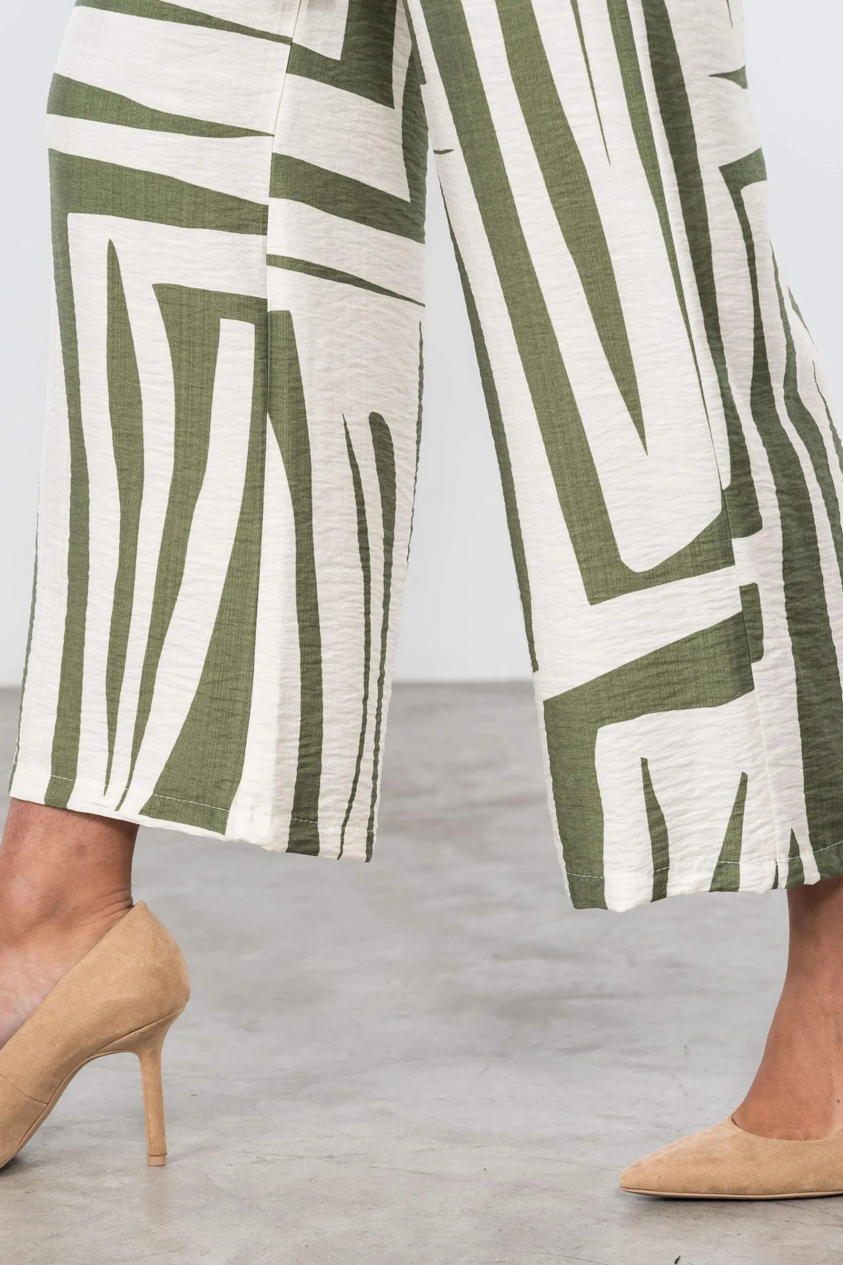 pantaln_estampado_ancho_k_4.webp Precchio Pantalones<PANTALÓN ESTAMPADO ANCHO KAKI
