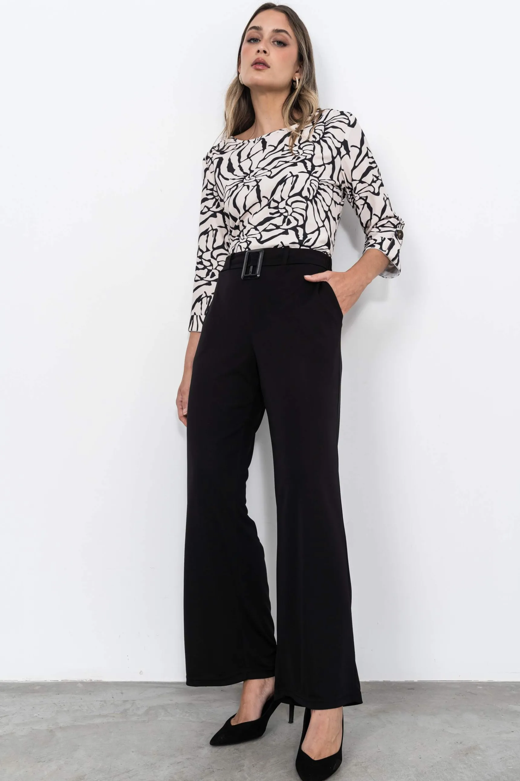 pantaln_hebilla_negro_4.webp Precchio Pantalones<PANTALÓN HEBILLA NEGRO