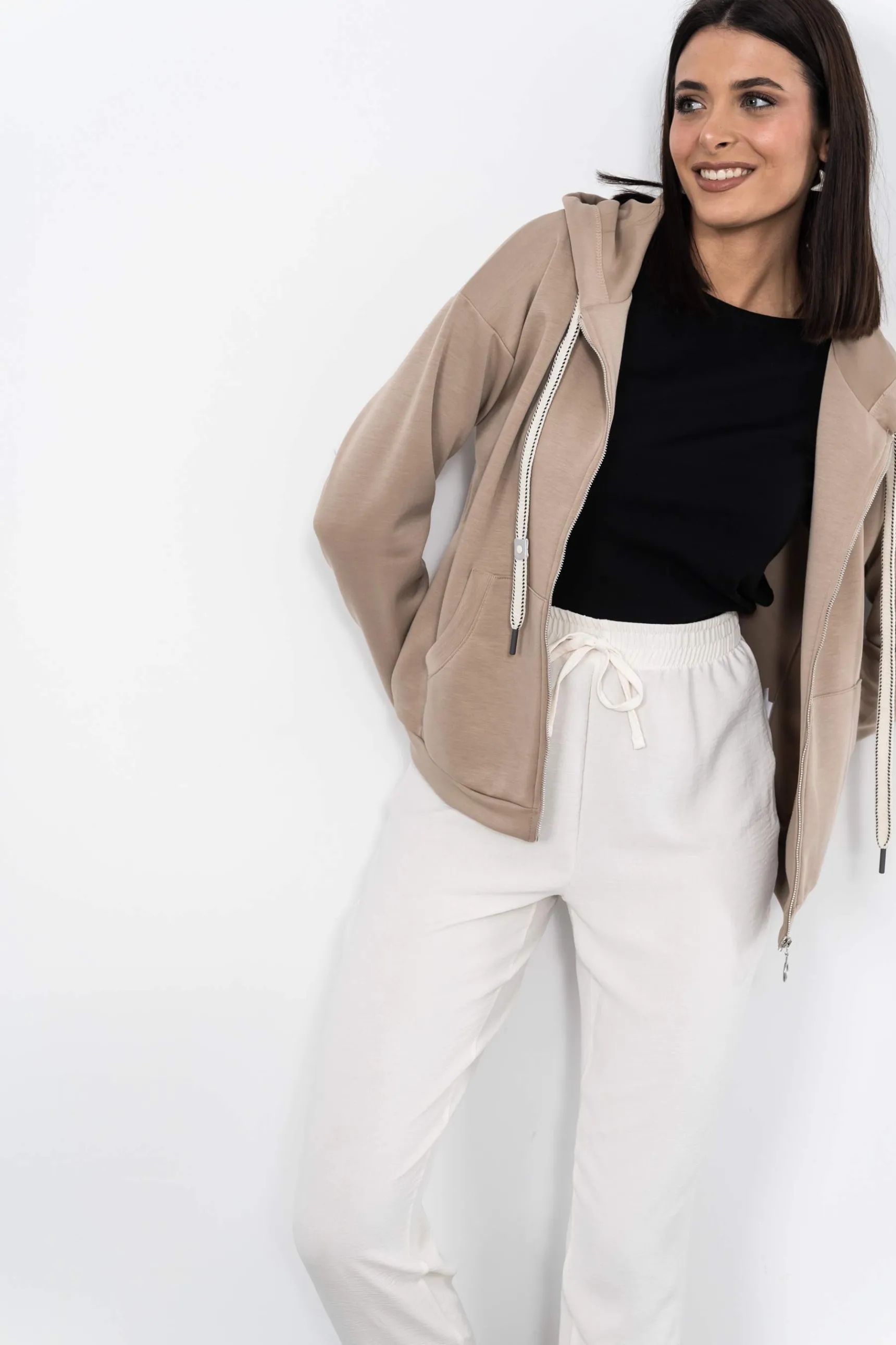 pantaln_holgado_cordn_3.webp Precchio Pantalones<PANTALÓN HOLGADO CORDÓN