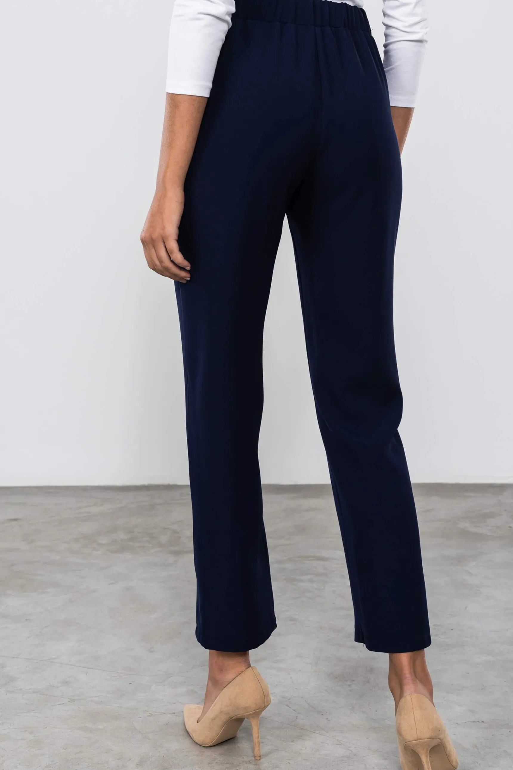 pantaln_recto_fluido_mari_3.webp Precchio Pantalones<PANTALÓN RECTO FLUIDO MARINO