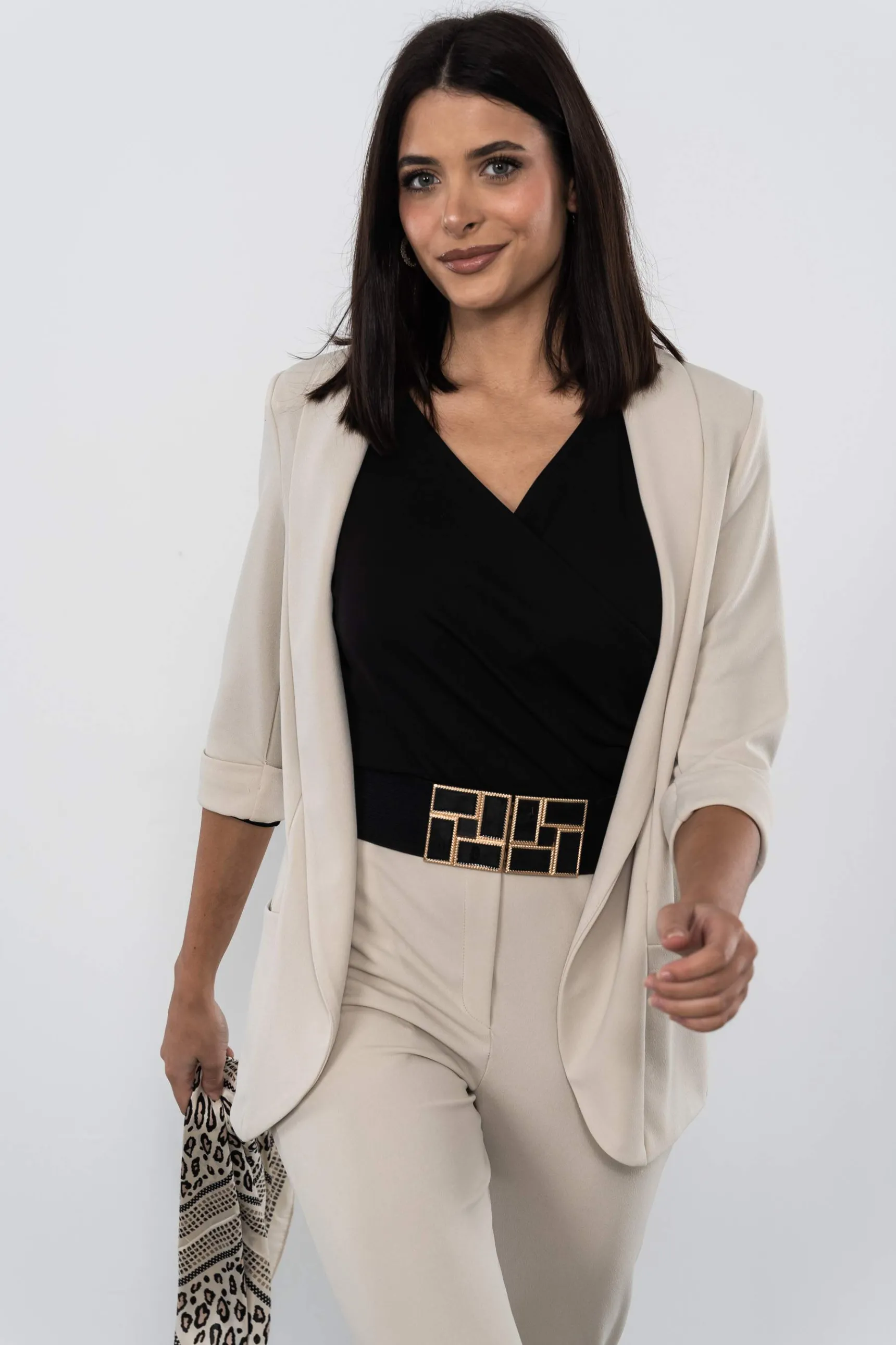 top_recogido_lateral_negr_4.webp Precchio Blusas Y Camisas<TOP RECOGIDO LATERAL NEGRO